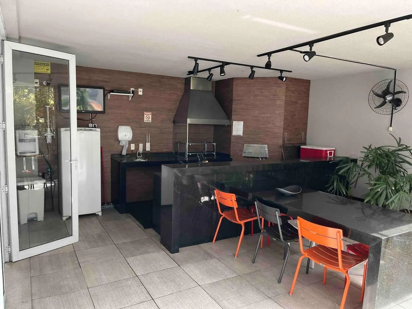 شقة ساو باولو  في Apartamento Em Frente Ao Metro Campo Belo Proximo A Berrini Com Garagem البرازيل