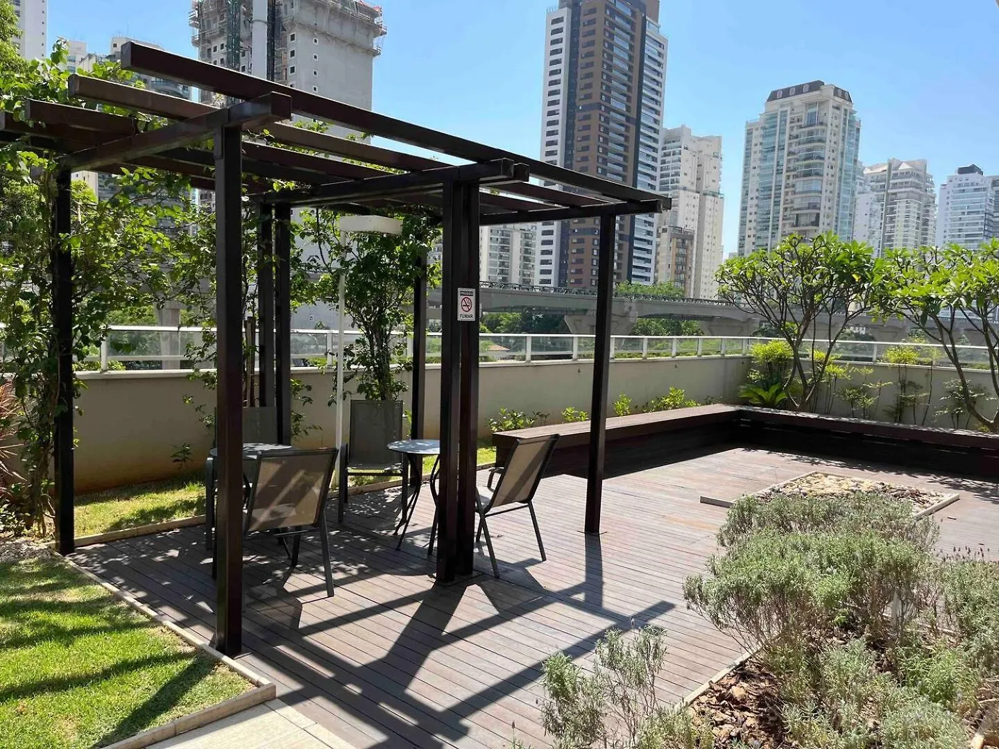 شقة ساو باولو  في Apartamento Em Frente Ao Metro Campo Belo Proximo A Berrini Com Garagem البرازيل
