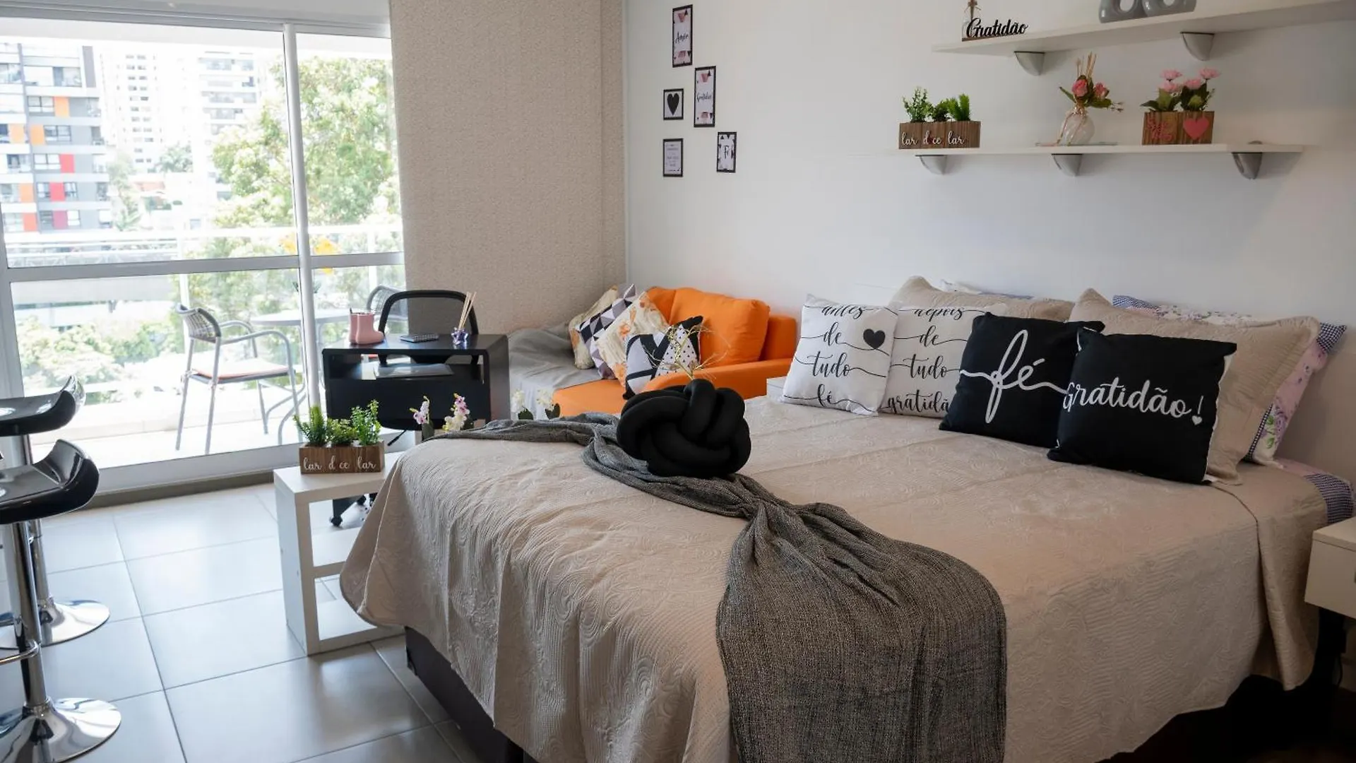 شقة ساو باولو  في Apartamento Em Frente Ao Metro Campo Belo Proximo A Berrini Com Garagem